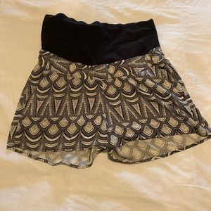 H&M Mama Maternity shorts - size 8